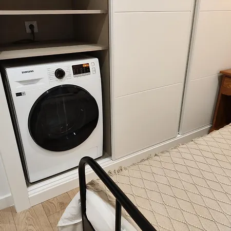 Apartamento Moderno, Luminoso Y Exterior En Calle Peatonal *
