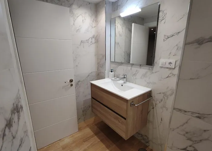 Moderno, Luminoso Y Exterior En Calle Peatonal Apartment *